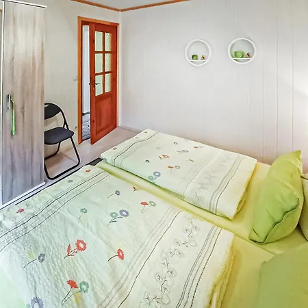 Ferienwohnung Malchow דירה *