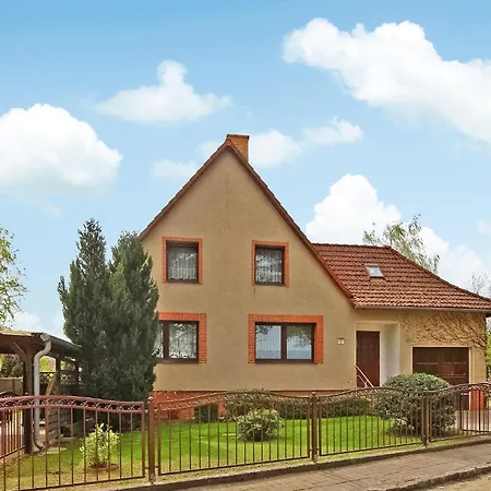 Ferienwohnung Malchow דירה *